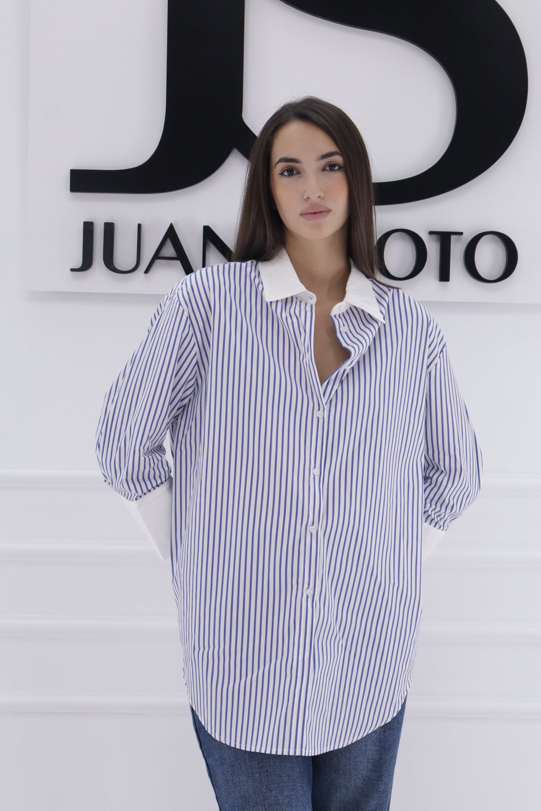 Camisa rayas cuello blanco 8403503