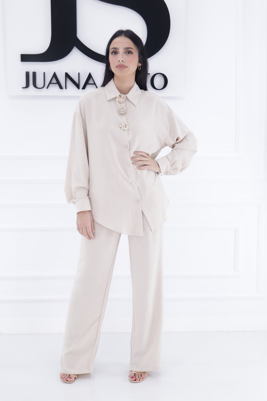 Conjunto manga larga broche botones CK8195