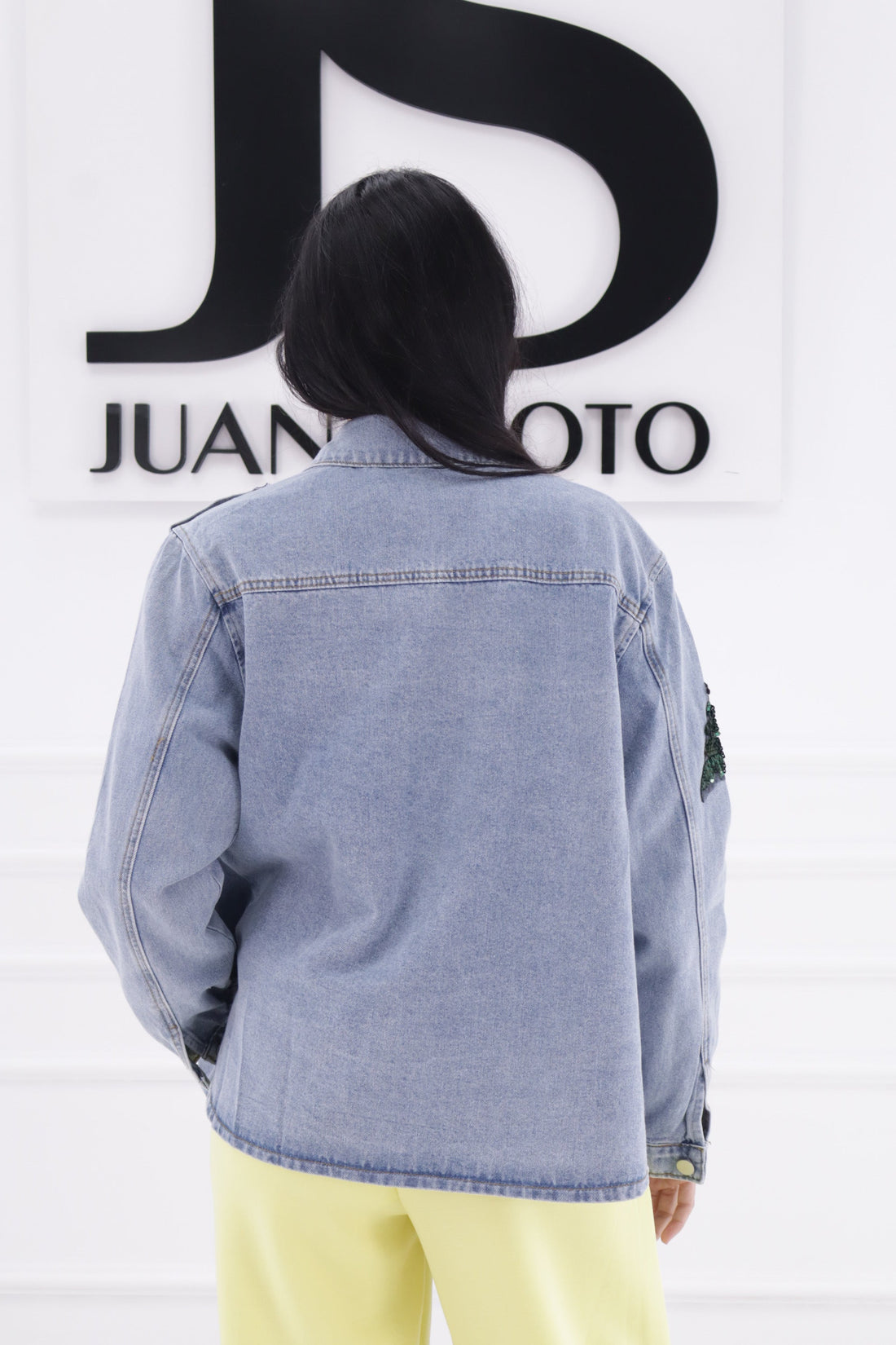 Chaqueta vaquera flor lentejuela CA475